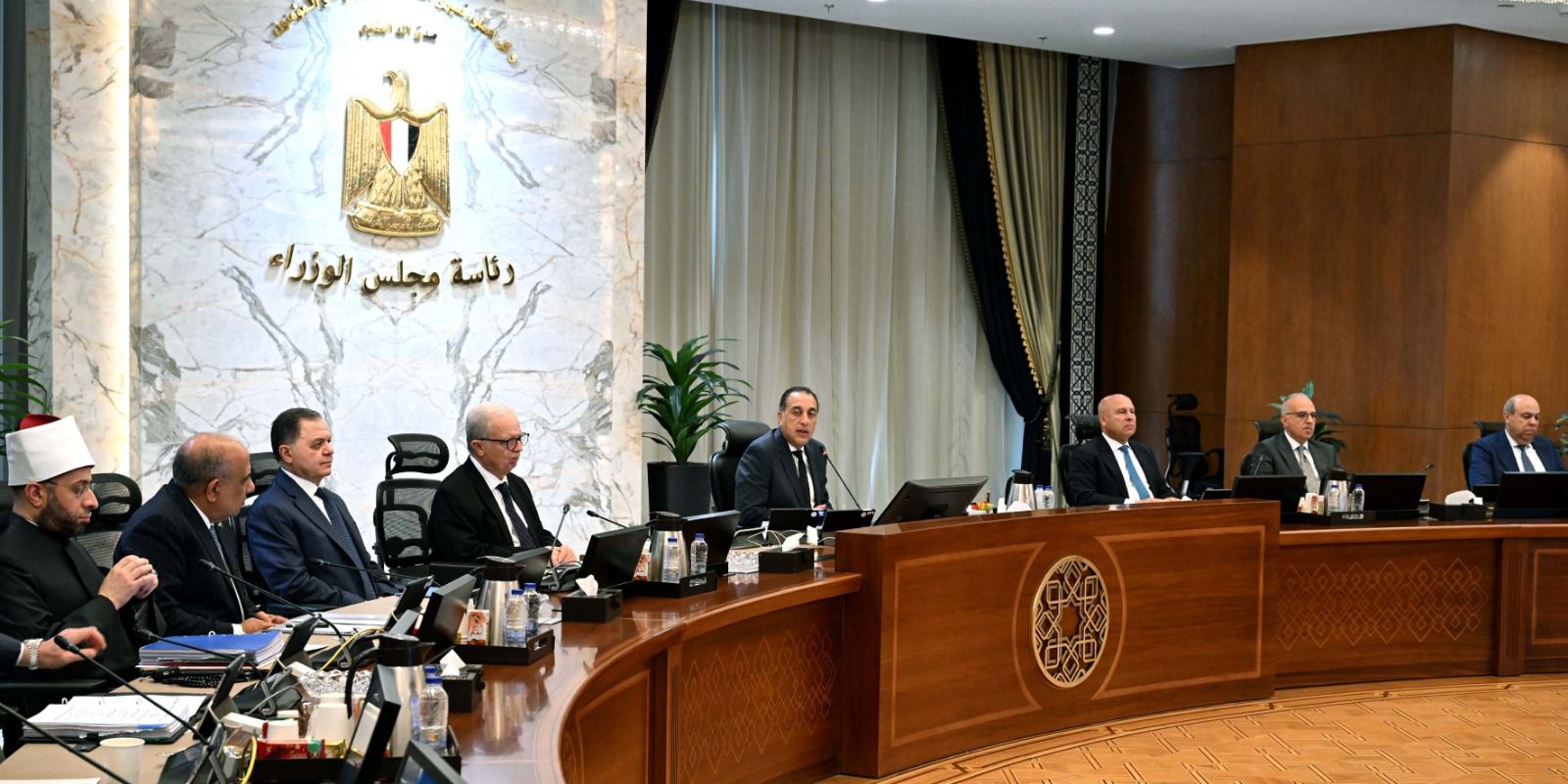 مجلس الوزراء يوافق على استمرار نظام العمل عن بُعد يوم