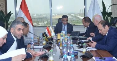 وزير التموين يتابع طلبات وشكاوى المواطنين