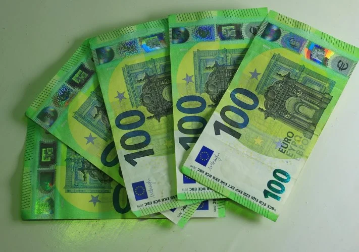 سعر اليورو اليوم