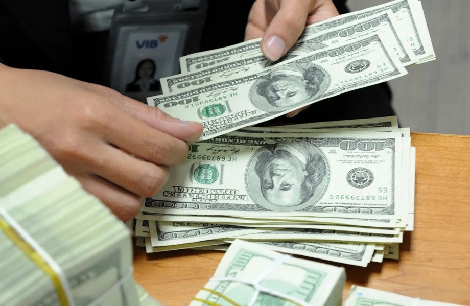 سعر الدولار اليوم